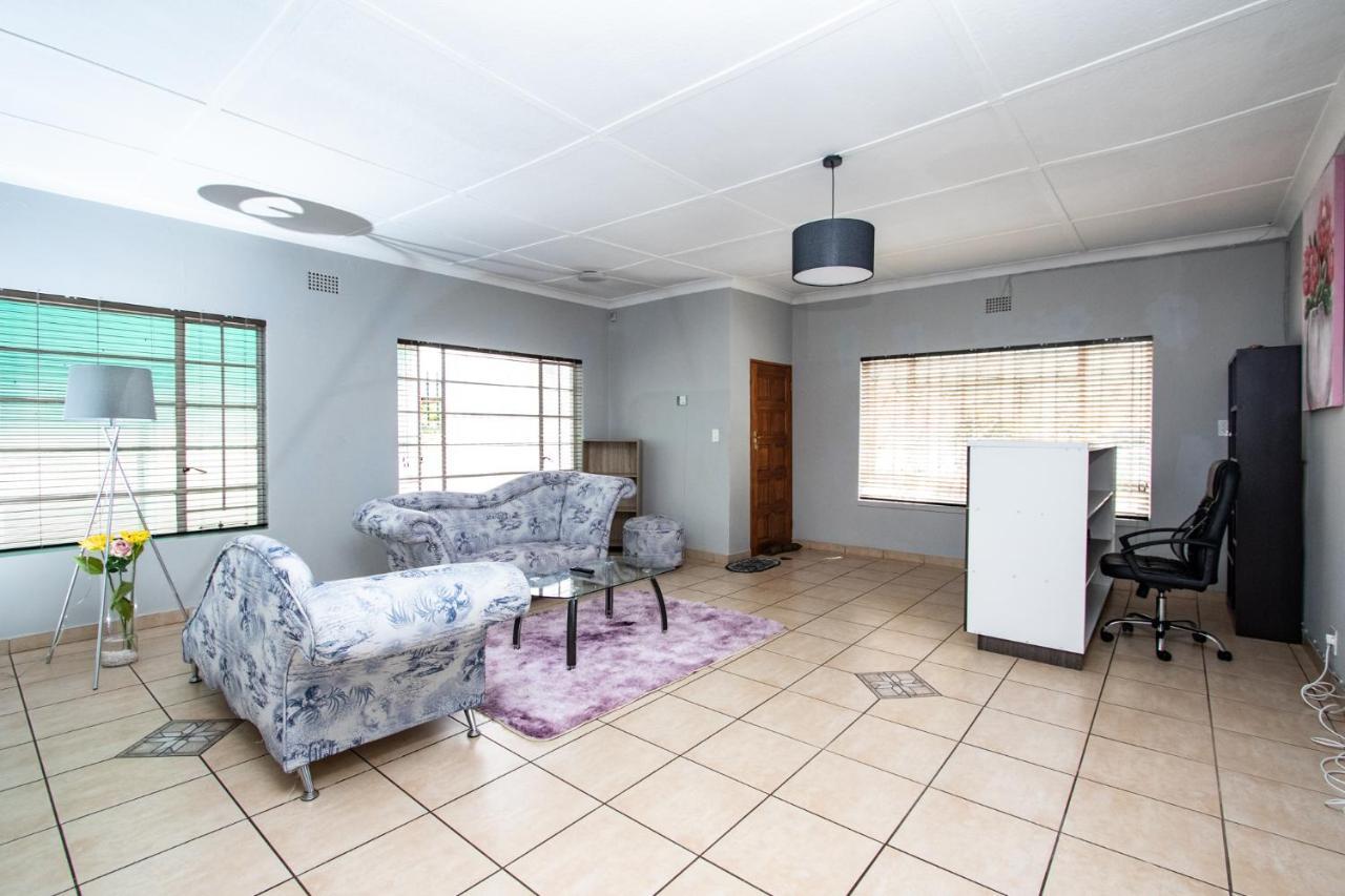 Willow Guest House بوكسبرغ المظهر الخارجي الصورة